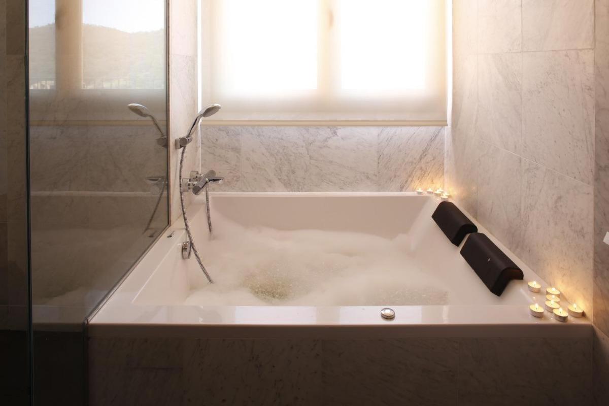 Mas Vivent Hotell Vilamaniscle Exteriör bild
